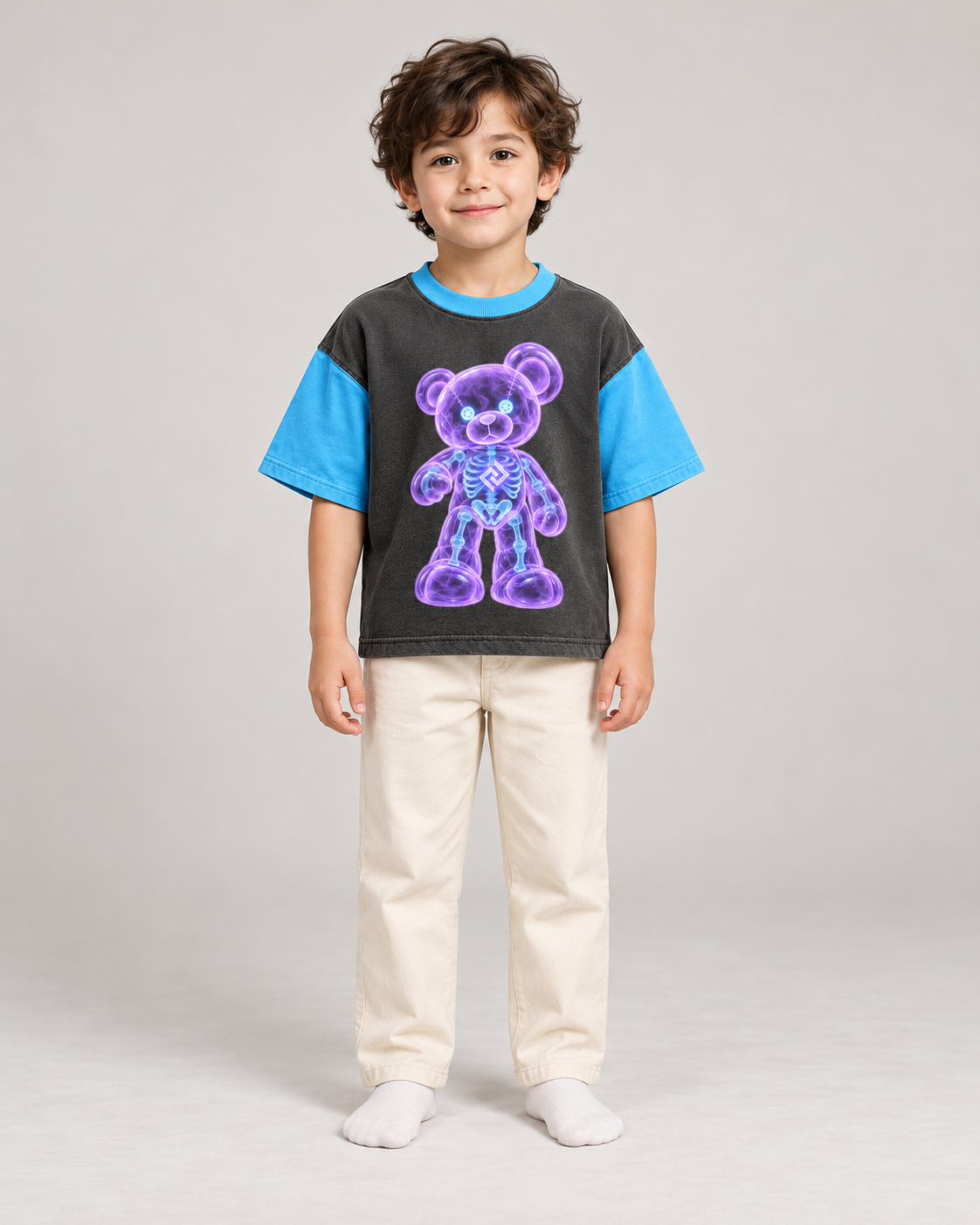 Kort boxy t-shirt, barnanpassad höftlängd – Produktillustration